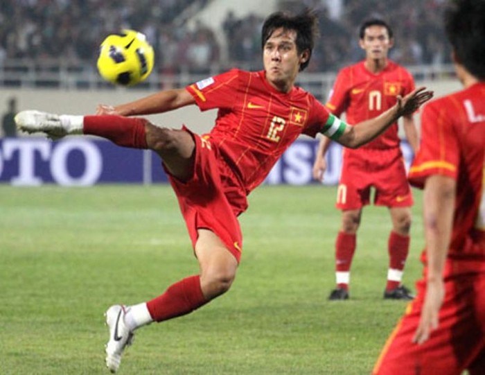 Anh hiện đang là cầu thủ có nhiều lần khoác áo ĐTQG Việt Nam nhất hiện nay với 73 lần ra sân và ghi được 12 bàn thắng.